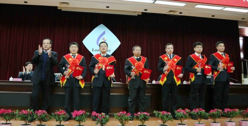 02 �����佱