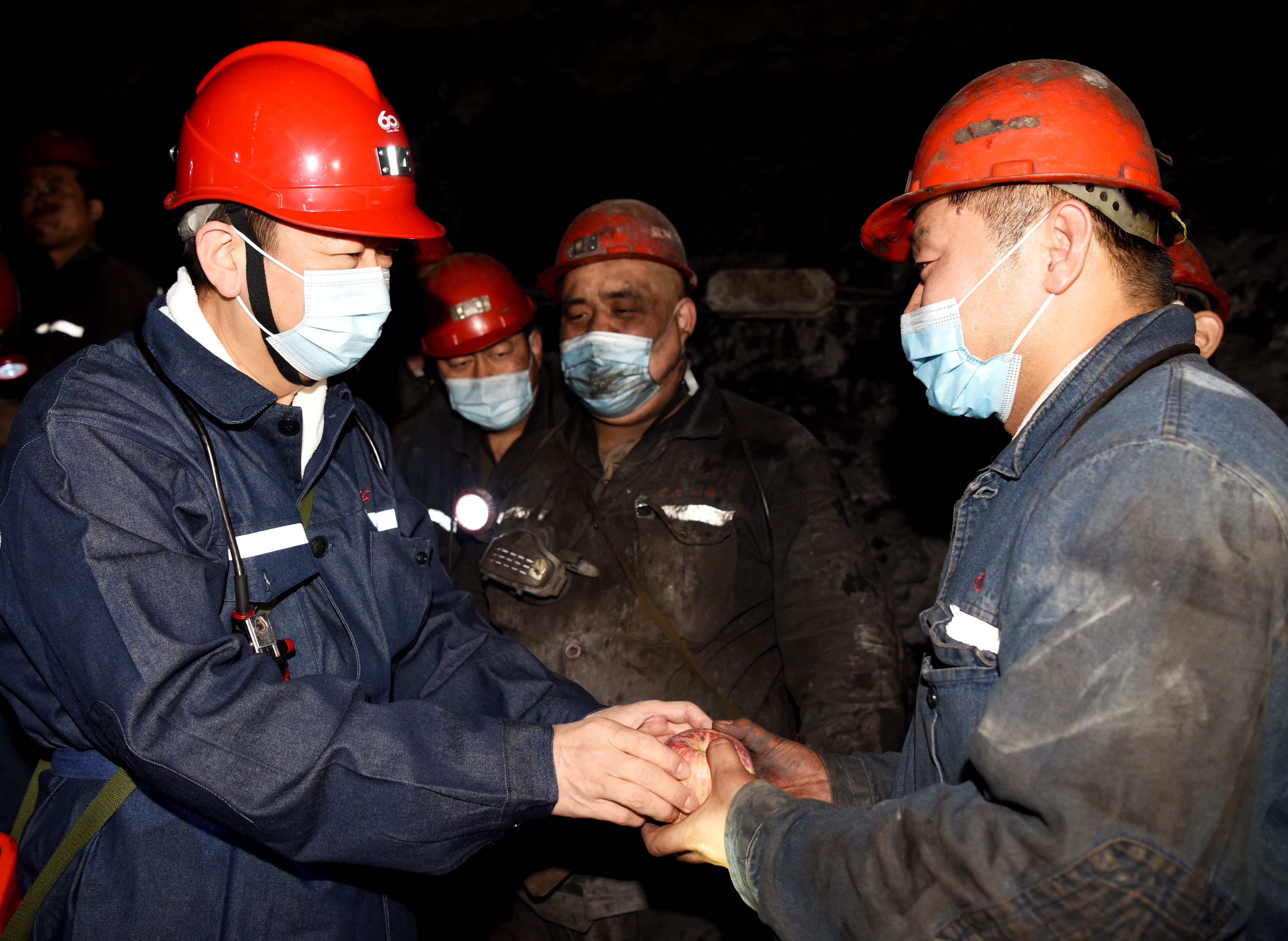 2022.1.1�½���ο��2_����_����